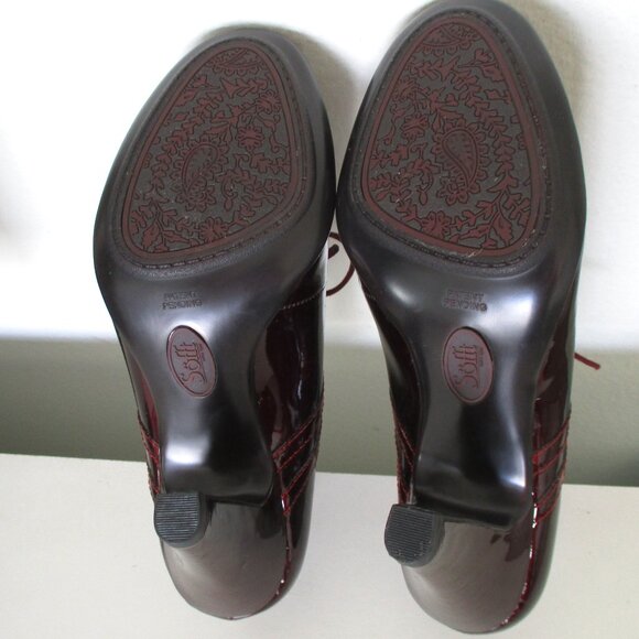 Sofft Womens Wine Patent Leather Mary Jane Pump w/3.5" Heel NWOB - Size 7.5N - Picture 8 of 8